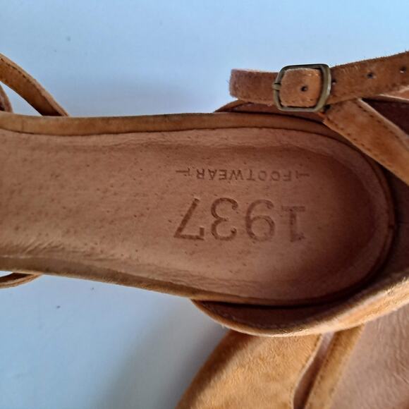 Madewell 1937 Footwear Womens Vintage Camel Suede Flat Open Toe Shoes - Size 9.5 - Picture 12 of 12
